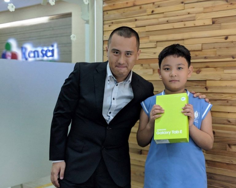 HỌC TOÁN TẠI NHÀ – NHẬN MÁY TÍNH BẢNG