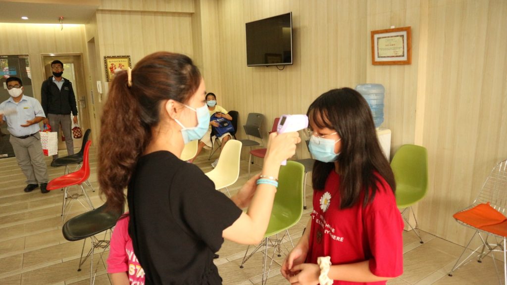HỌC SINH RENSEI NGÀY TRỞ LẠI