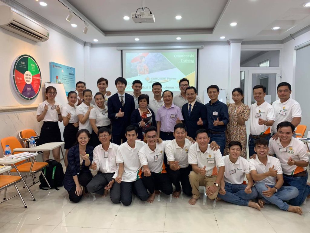 ĐÀO TẠO VĂN HÓA ?????????? CHO CÁN BỘ CẤP CAO HỆ THỐNG NHÀ THUỐC TRUNG SƠN PHARMA